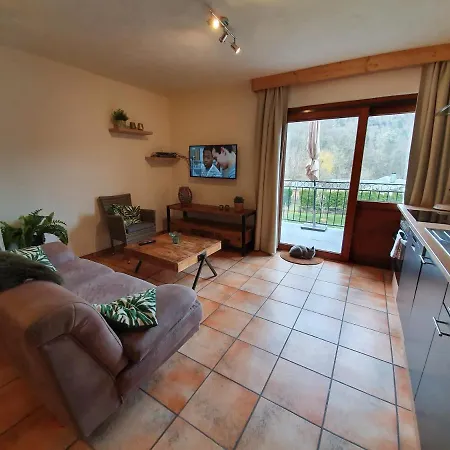 Apartment Eveux